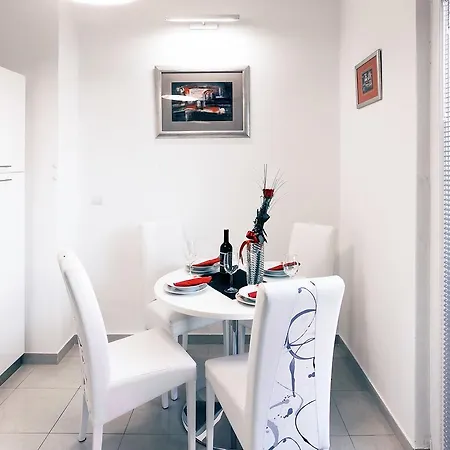 Apartment Fifi W. Parking In Old Town