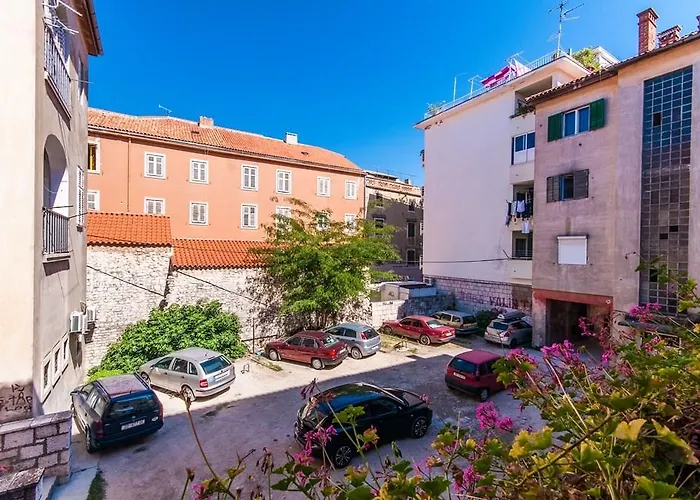 Apartman Fifi W. Parking In Old Town Zadar