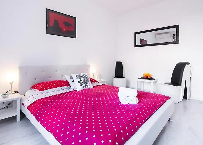 Fifi W. Parking In Old Town