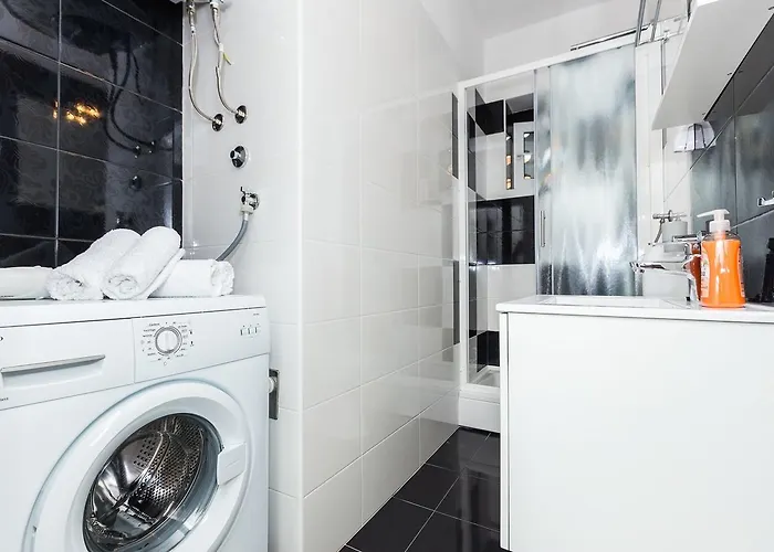 Fifi W. Parking In Old Town Apartman Zadar